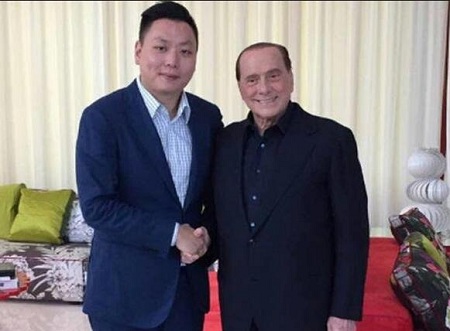 不同于常规的以猎奇为主的神秘家族电影，《暮光巴黎》将影视元素和爱情元素结合在一起，而假戏真情，男女主角间的感情脉络随着跌宕起伏的剧情逐渐清晰，而这种情感的撕裂和游走在虚实边缘的精神压力，不仅使得故事带有非常强的冲击力，也将观众牢牢锁定在影片所营造的凄美情感世界中